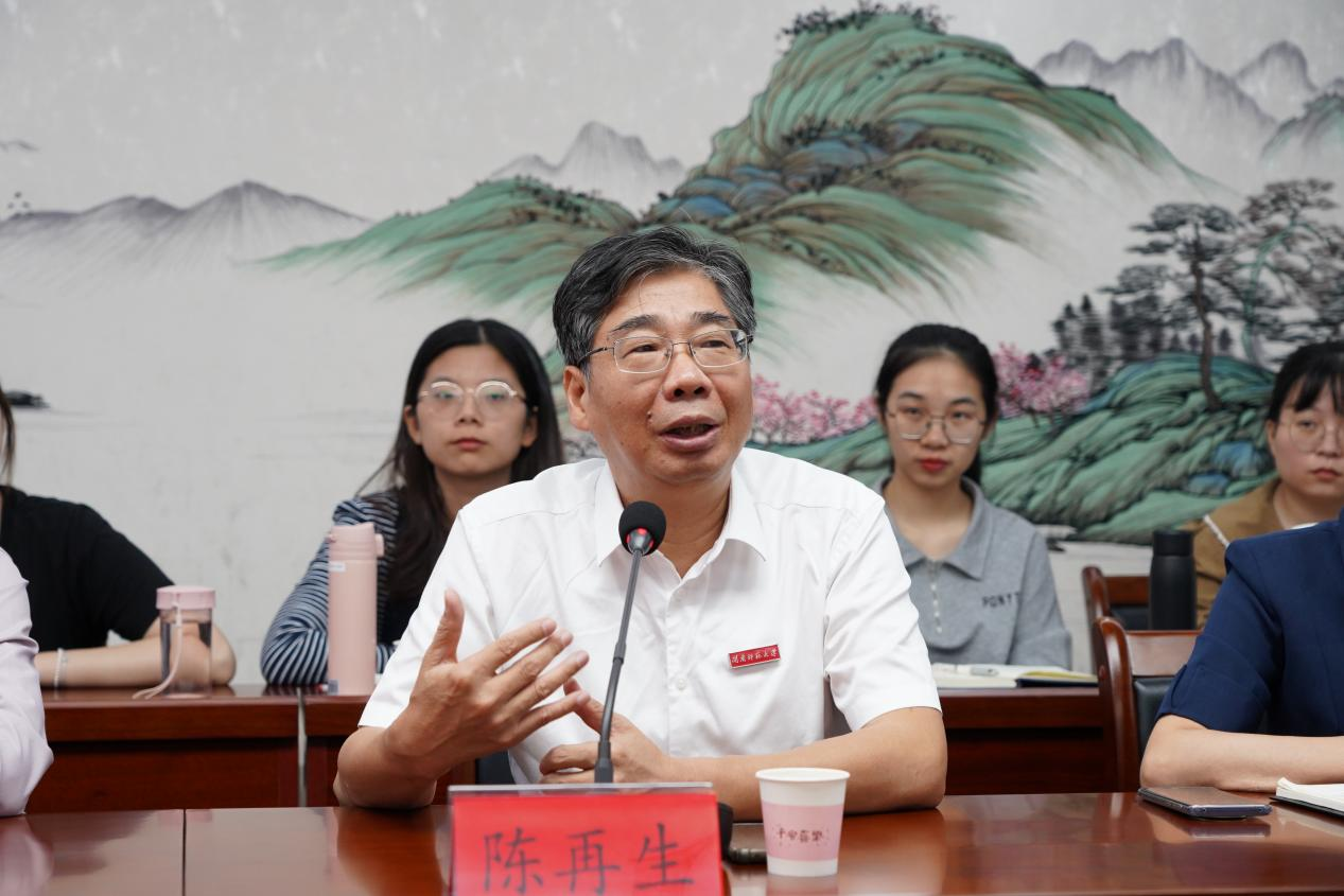 (闽南师范大学马克思主义学院院长陈再生总结发言)